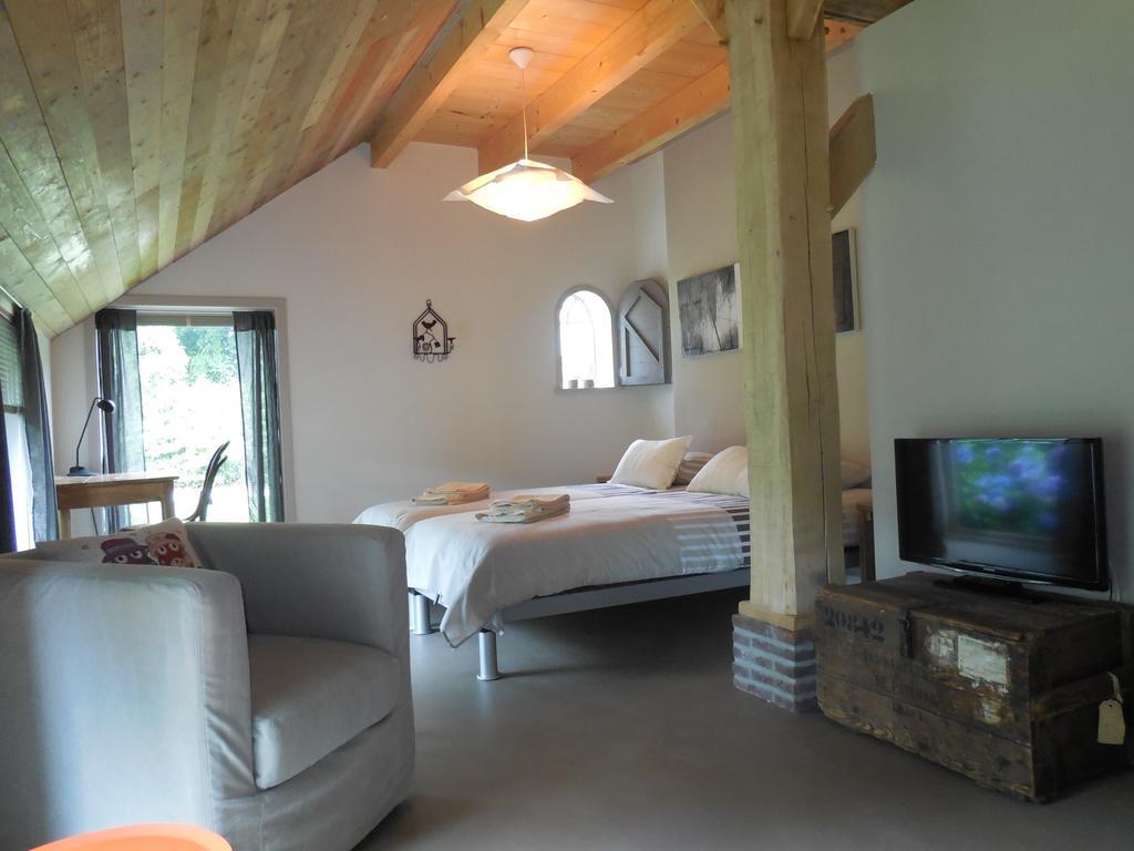 B&B 1874 Sleen Room photo
