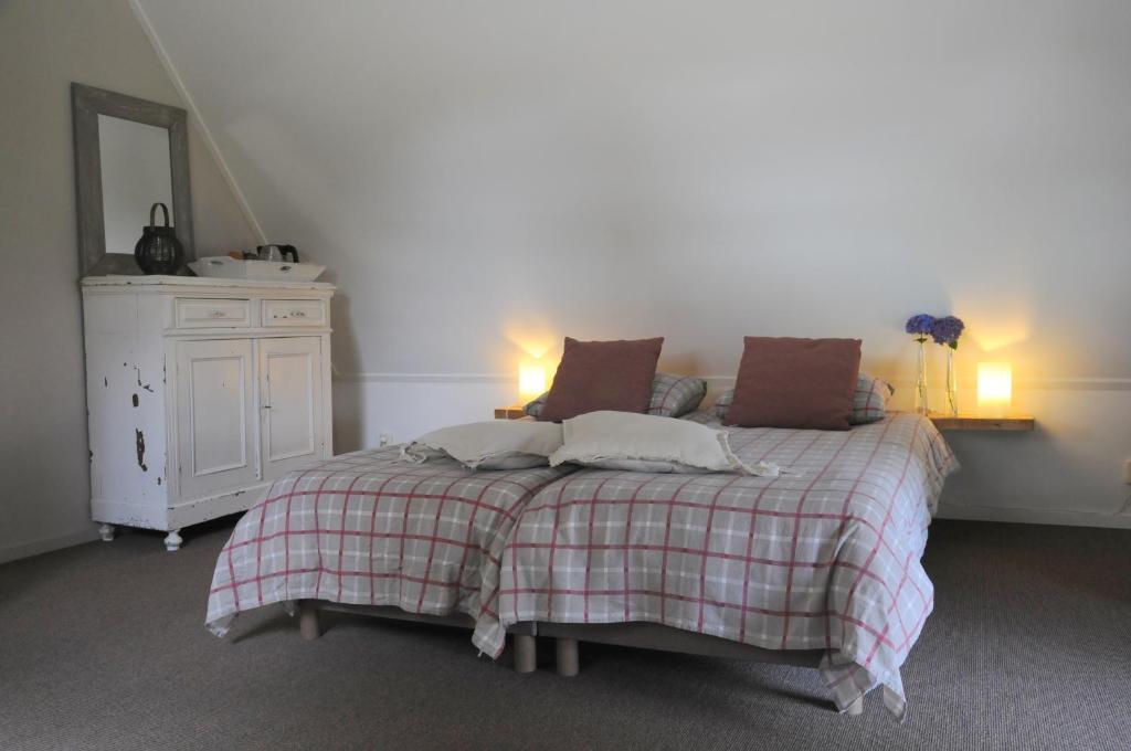 B&B 1874 Sleen Room photo